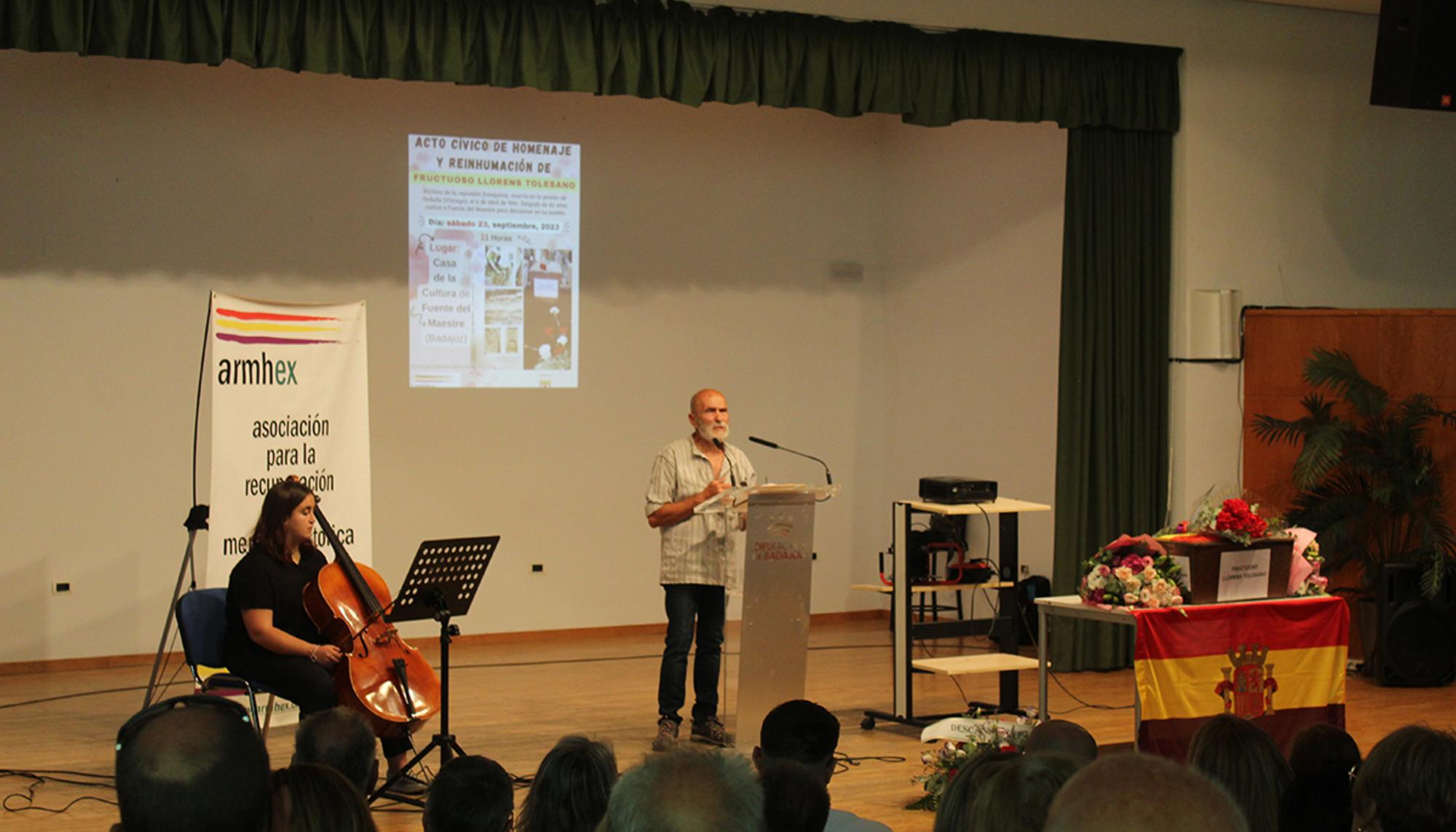 Reinhumación Fuente del Maestre